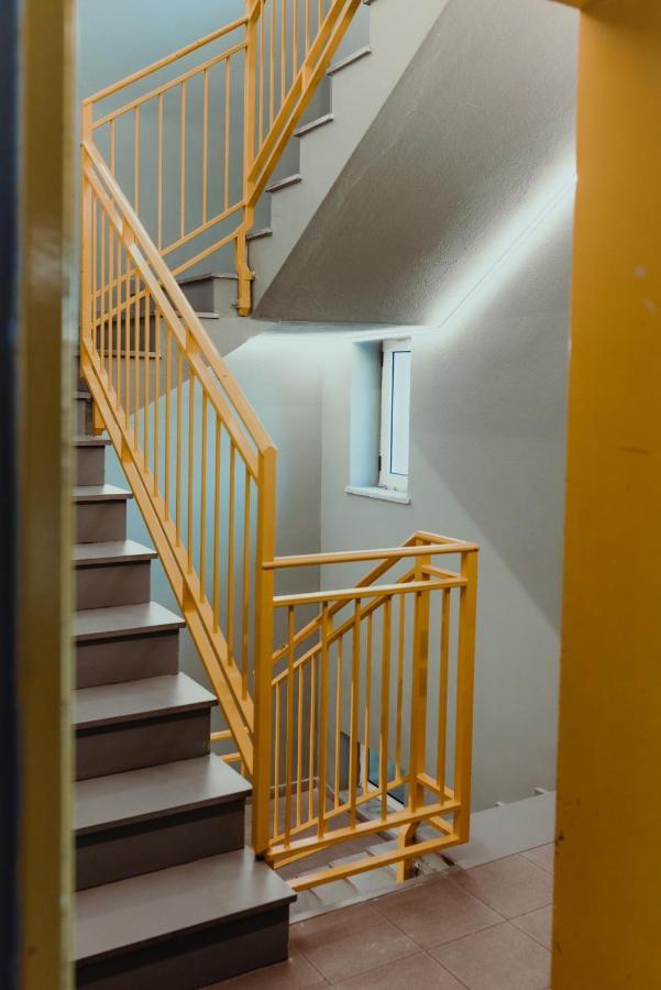 Bed Station Hostel & Bar Shkoder Exterior photo