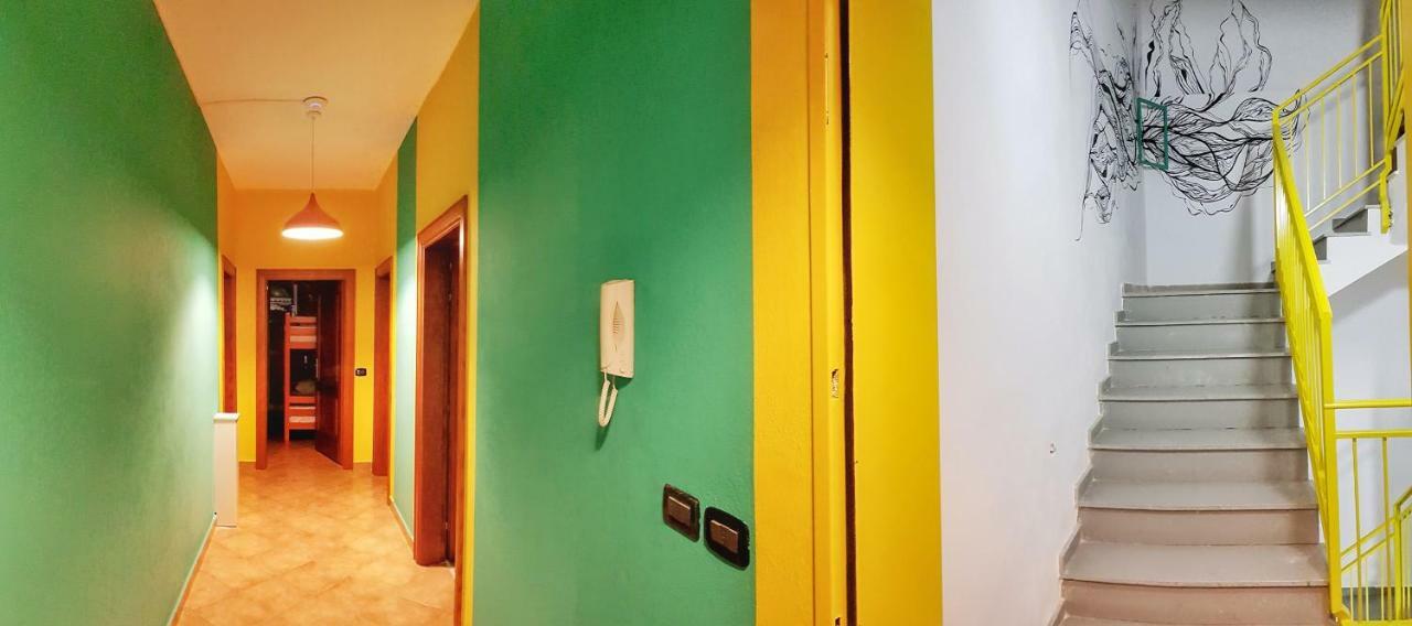 Bed Station Hostel & Bar Shkoder Exterior photo